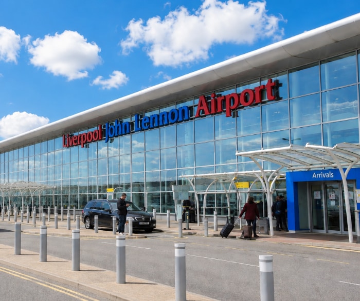 Liverpool Airport car parking. Promo rates. Cheap parking off-site.